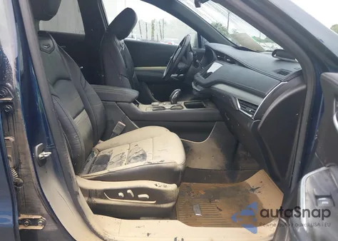 2019 Cadillac Xt4 Premium Luxury z USA, uszkodzony, nr VIN 1GYFZCR42KF204638